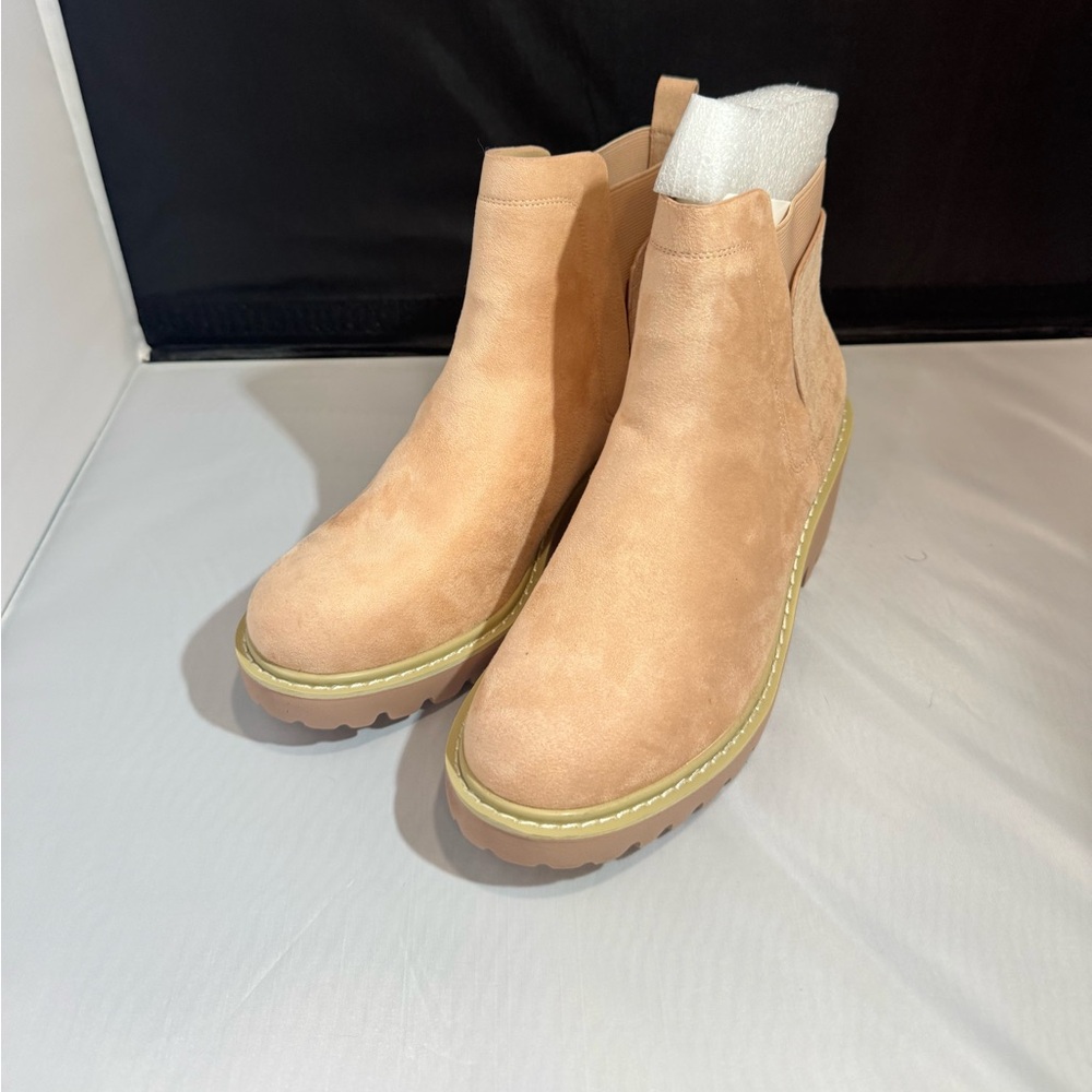 Tan Ankle Boots with Suede Finish and Elastic Panels
